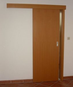 Buche_Funier_Schiebetuer_gr Eignung Buchenholz